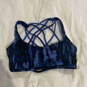 Lululemon sports bra